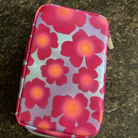 Eva NYC Superbloom Mini Thermal Straightening Brush - Picture 5 of 5